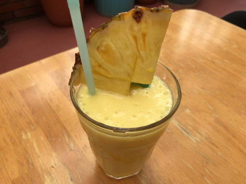 南伊豆町・下賀茂熱帯植物園　生パイナップルジュース　500円