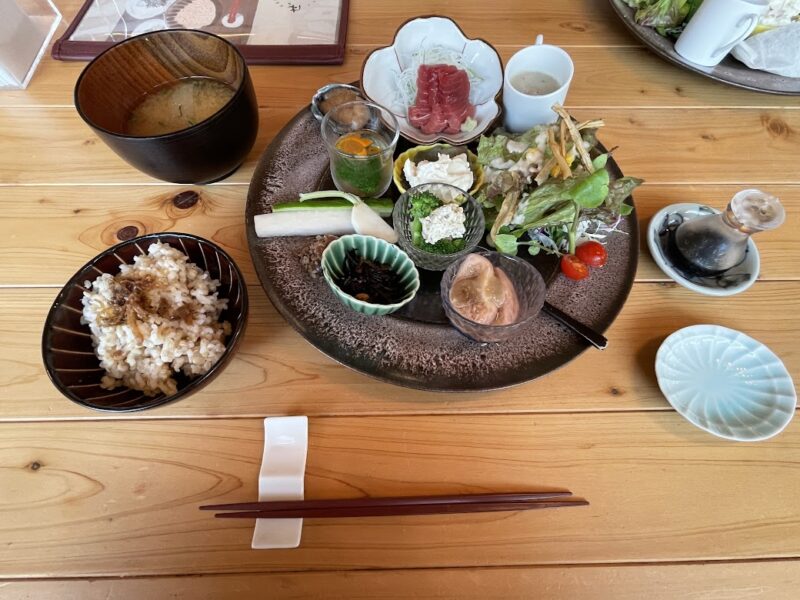 伊豆の国市・玄米レストラン「ぜんな」本日のランチプレート￥1,870