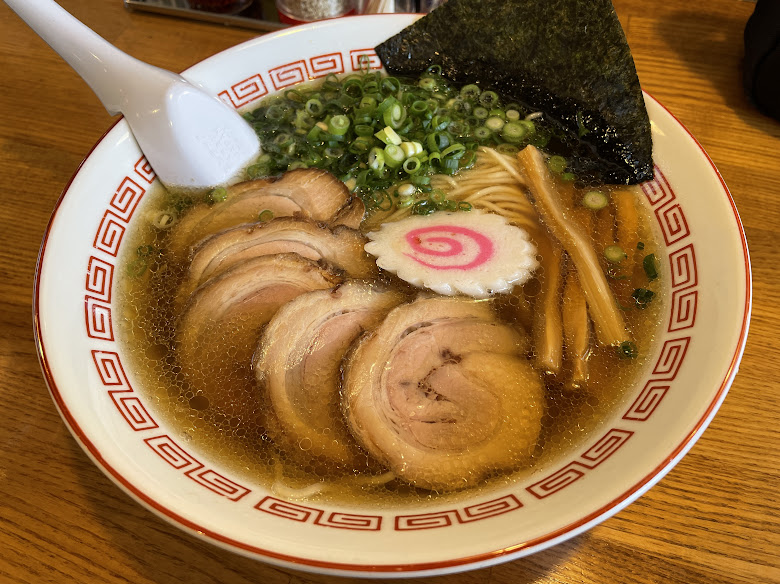 【伊東・らぁめん伊山】　チャーシュー麺しょう油￥1,150