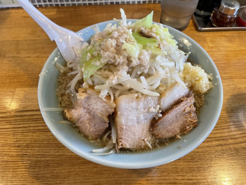 【伊東・らぁめん伊山】　大麺（たいめん）平打ち￥950