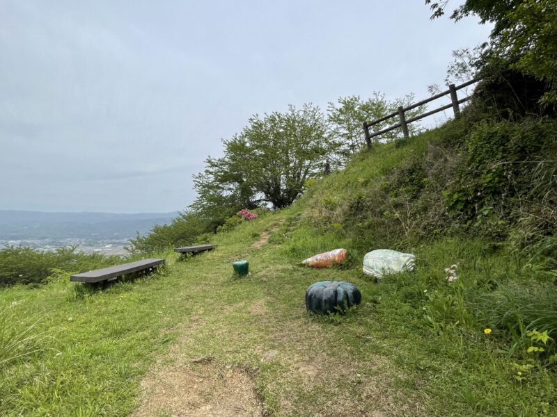 【函南・日守山ハイキングコース】オブジェ