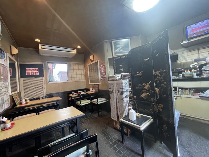 【清水町・中華料理 紅龍】店内の様子